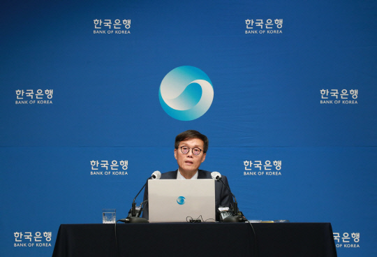 이창용 한국은행 총재가 19일 오전 서울 중구 한국은행에서 열린 통화정책방향 기자간담회에서 발언하고 있다. 한은 제공.
